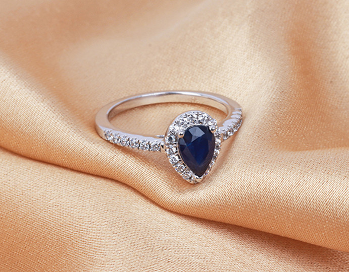 Popular Platinum Engagement Ring Designs